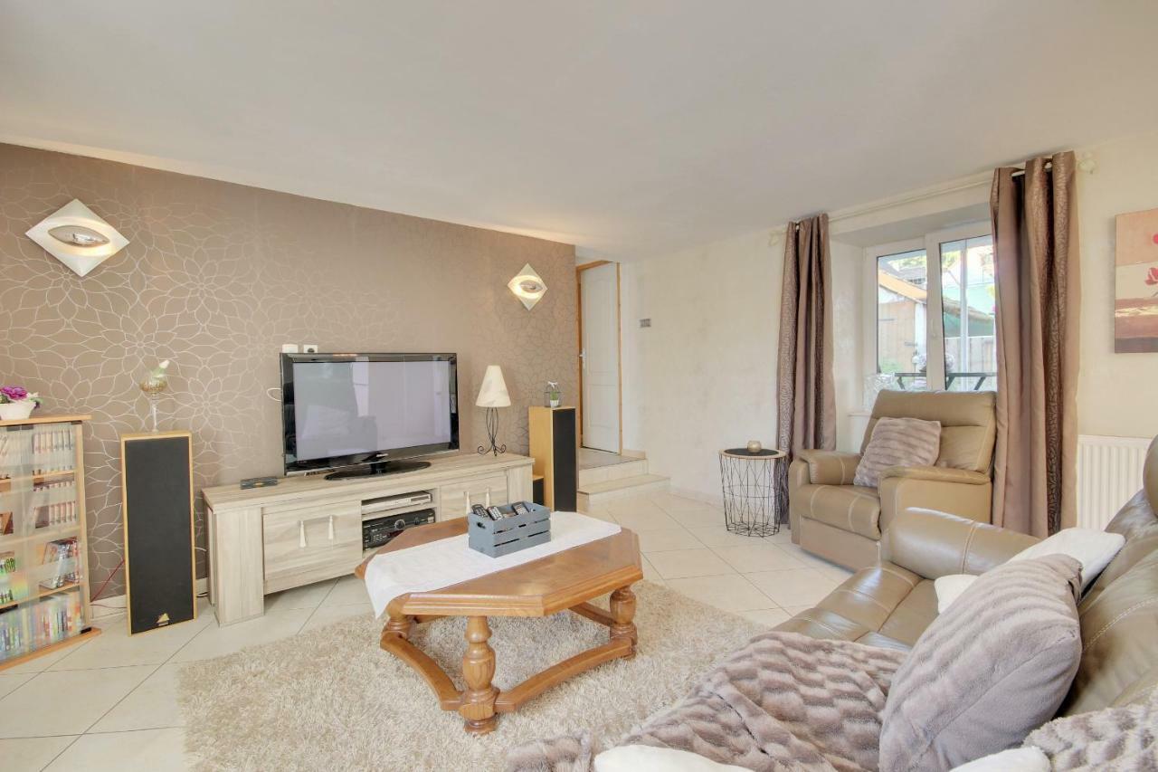 Gite Le 1602 Saint-Nabor Экстерьер фото